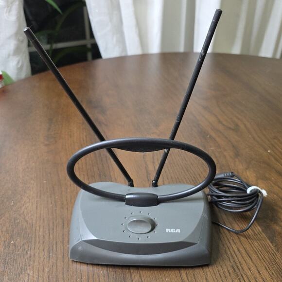 RCA Digital Rabbit Ears Antenna HDTV ANT121 Fine Tuning Indoor 30 mile Range - Picture 1 of 16